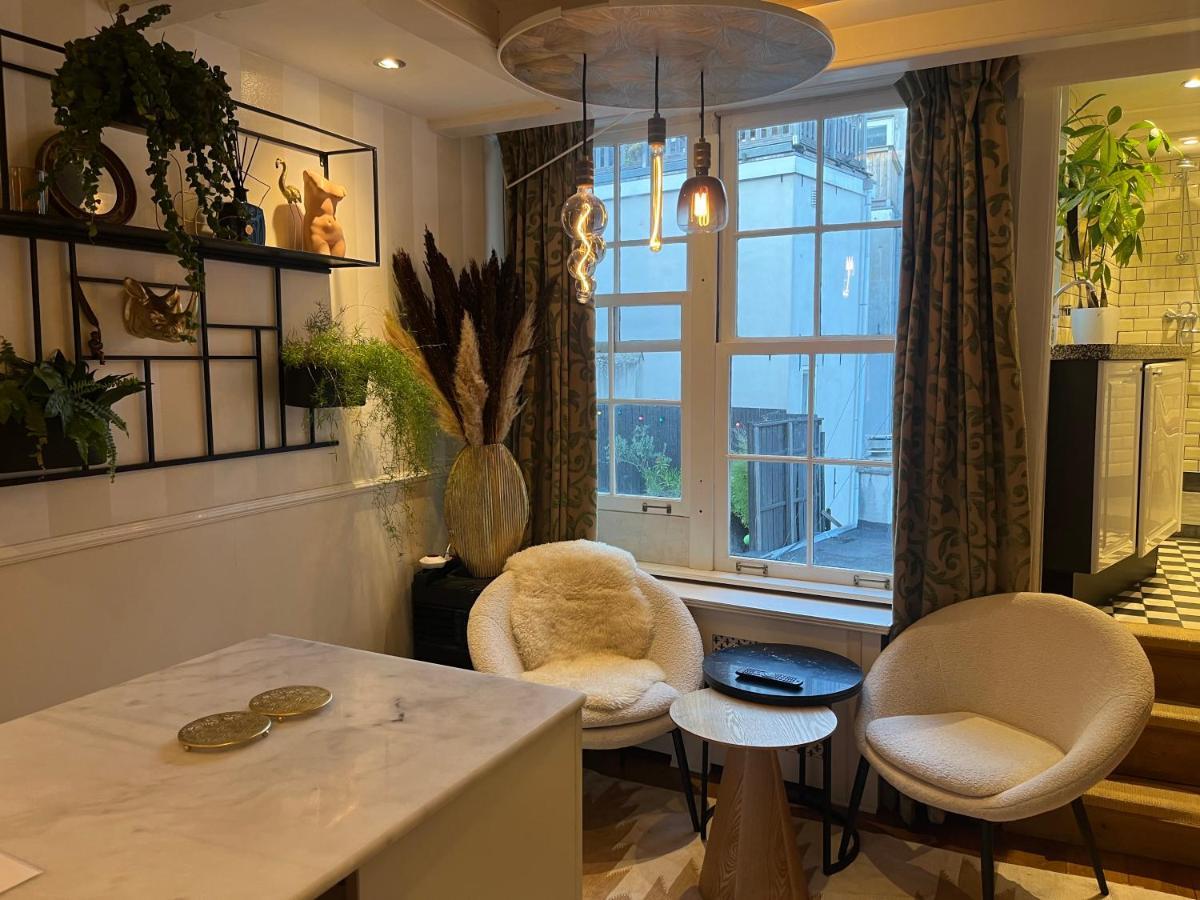 The Enlightened House Luxury Suites Амстердам Екстериор снимка