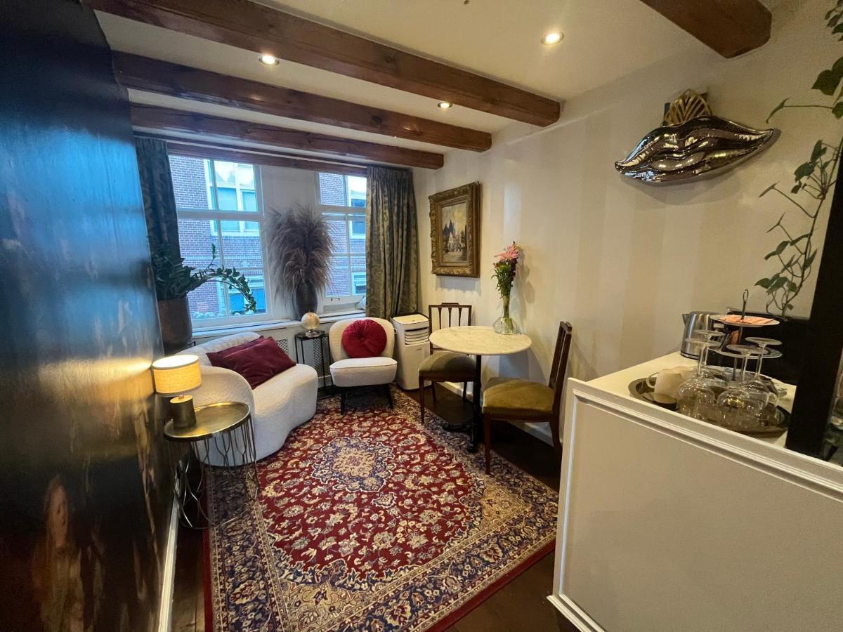 The Enlightened House Luxury Suites Амстердам Екстериор снимка