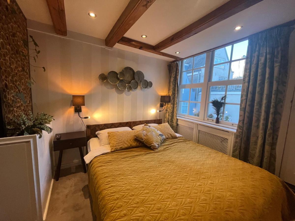 The Enlightened House Luxury Suites Амстердам Екстериор снимка