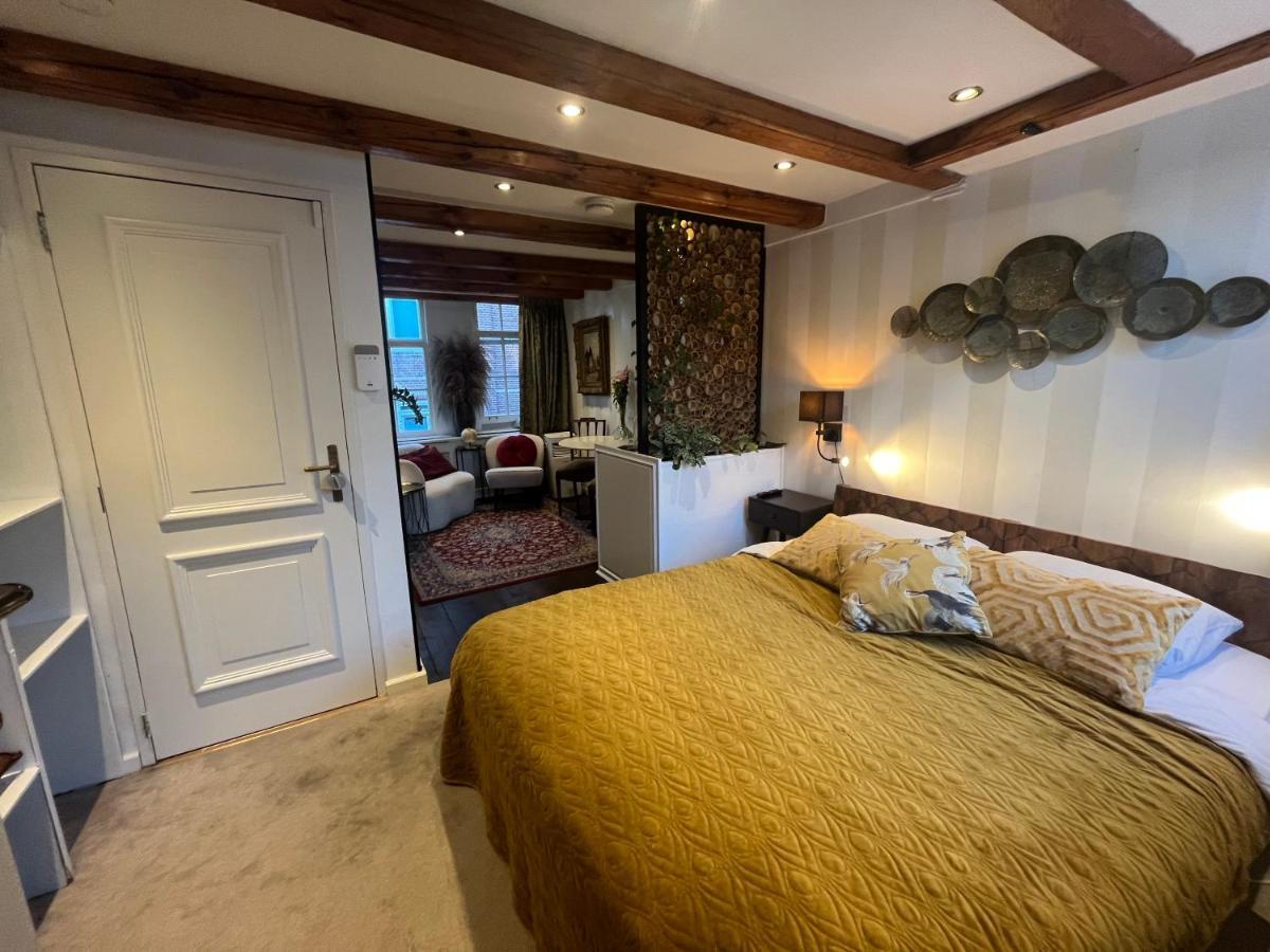 The Enlightened House Luxury Suites Амстердам Екстериор снимка