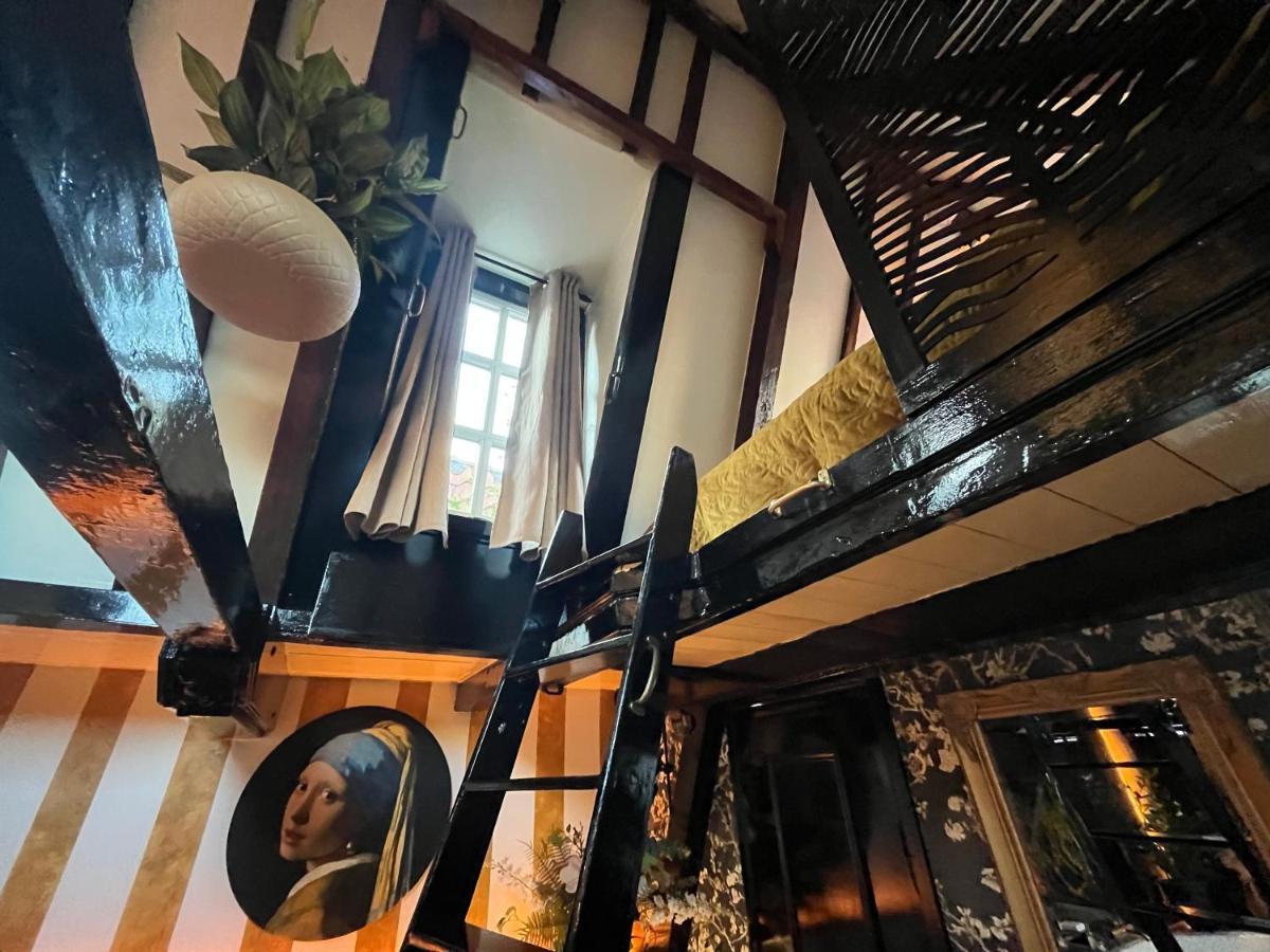 The Enlightened House Luxury Suites Амстердам Екстериор снимка