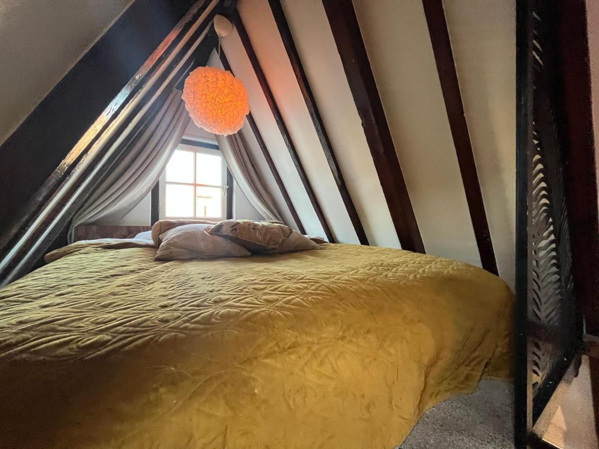 The Enlightened House Luxury Suites Амстердам Екстериор снимка